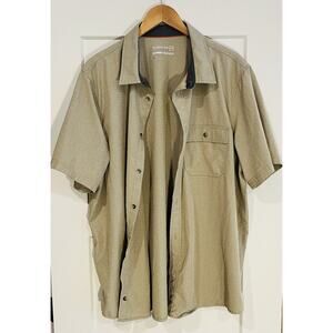 Avalanche Outdoor Supply Sz XL Men’s light Brown Short Sleeve Button Up Shirt